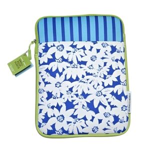 Small Size: 7.75" wide x 10.75" Blue and White Tablet Sleeve by Barnes & Noble